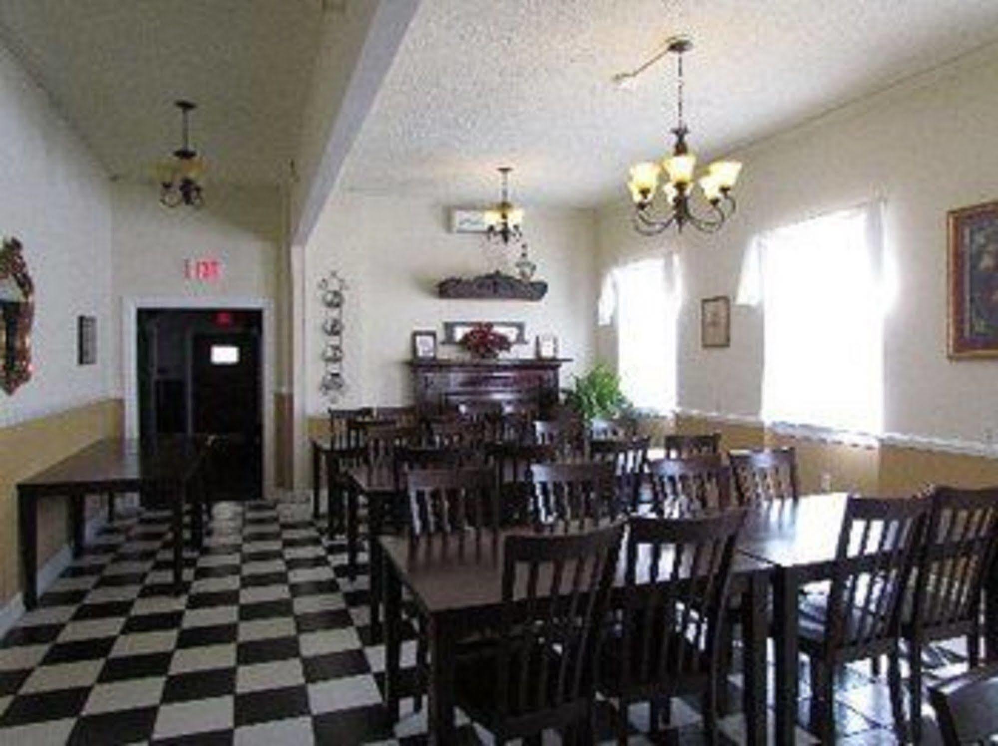 Macarthur Inn Нерроус Ресторан фото